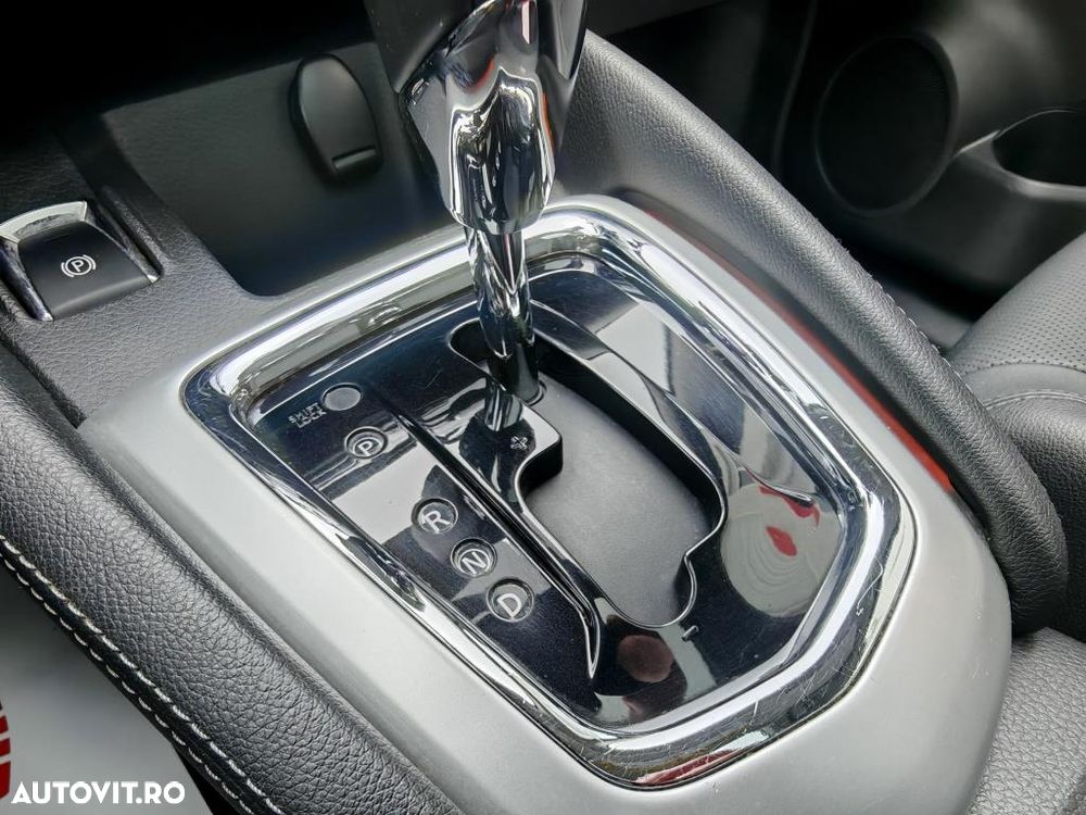 Nissan Qashqai 1.6 DCI Xtronic TEKNA+ - 14