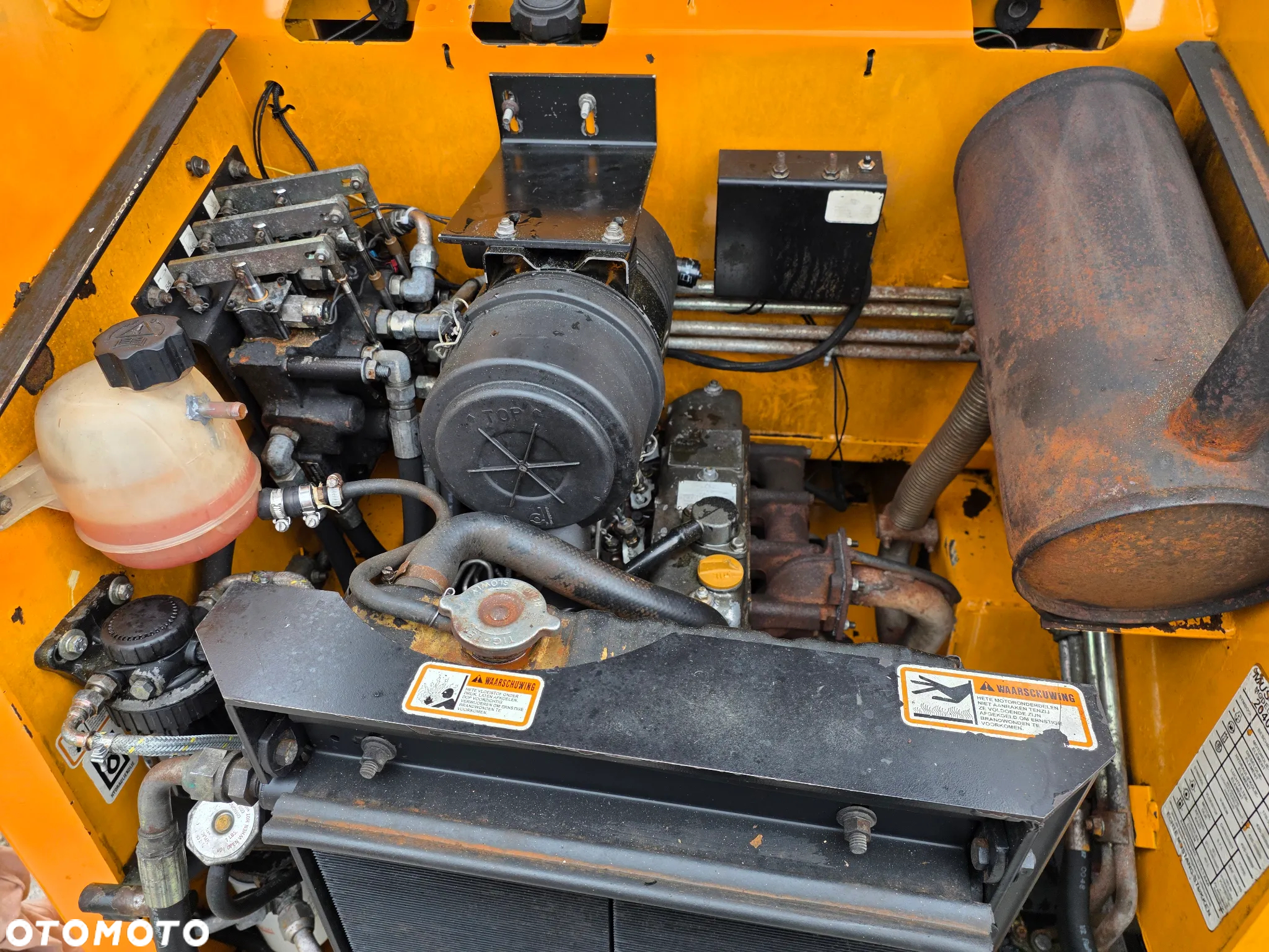 Bobcat Mustang 2040 - 9