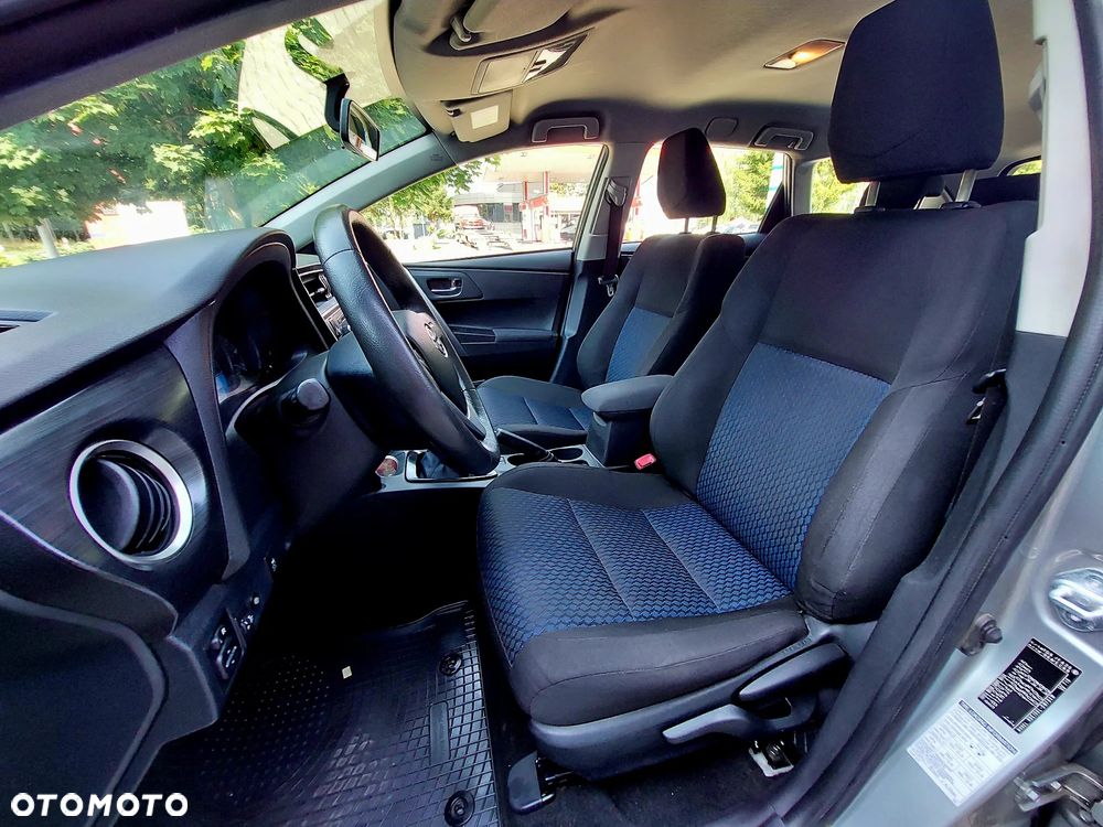Toyota Auris 1.4 D-4D Active - 16