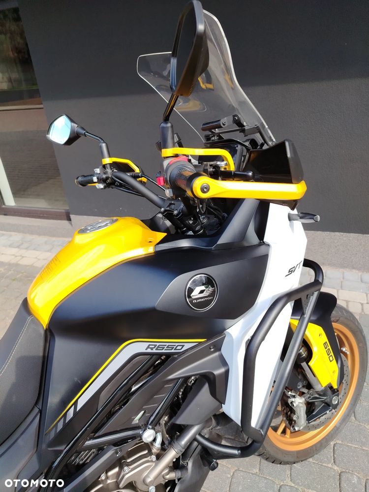 QJMOTOR SVT 650 - 4