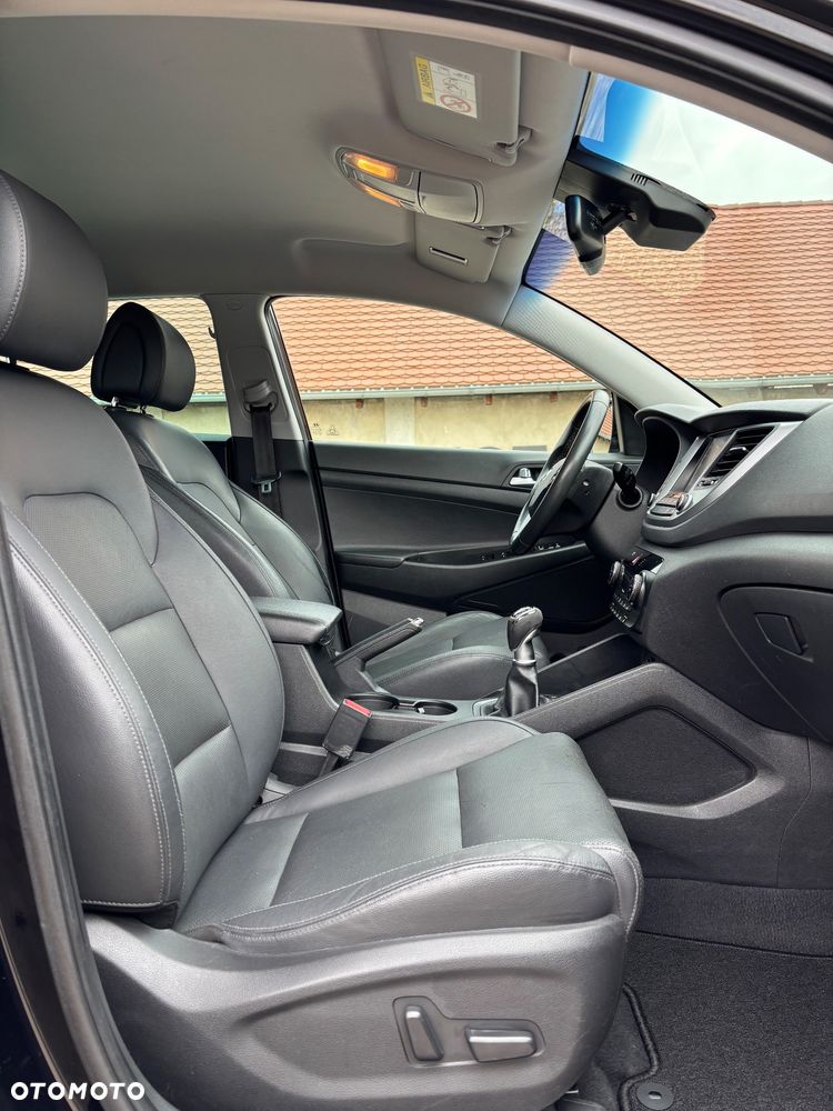 Hyundai Tucson 2.0 CRDI BlueDrive Style 2WD - 13