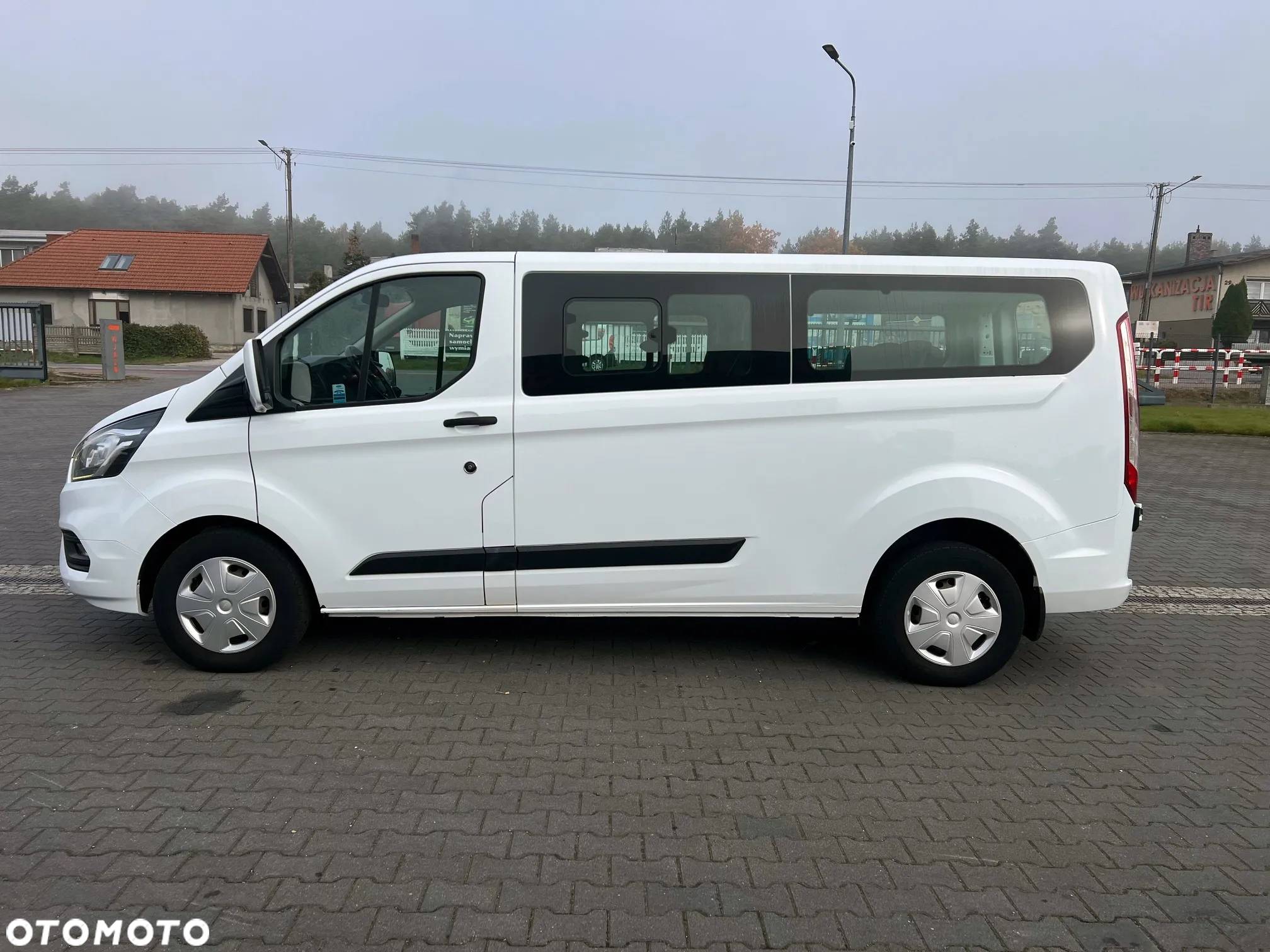 Ford Transit Custom Kombi 320 L2H1 Trend - 2