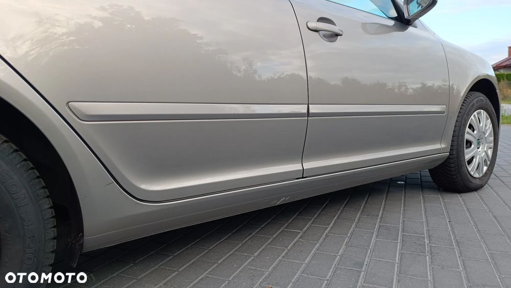 Skoda Octavia 1.6 Ambition - 10