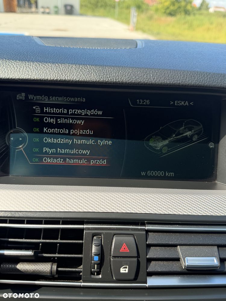 BMW Seria 5 525d xDrive - 36