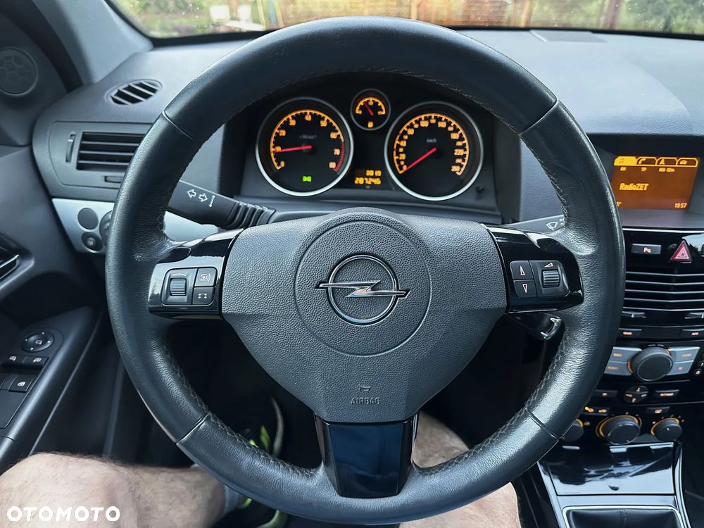 Opel Astra 1.6 Edition 111 Jahre - 7