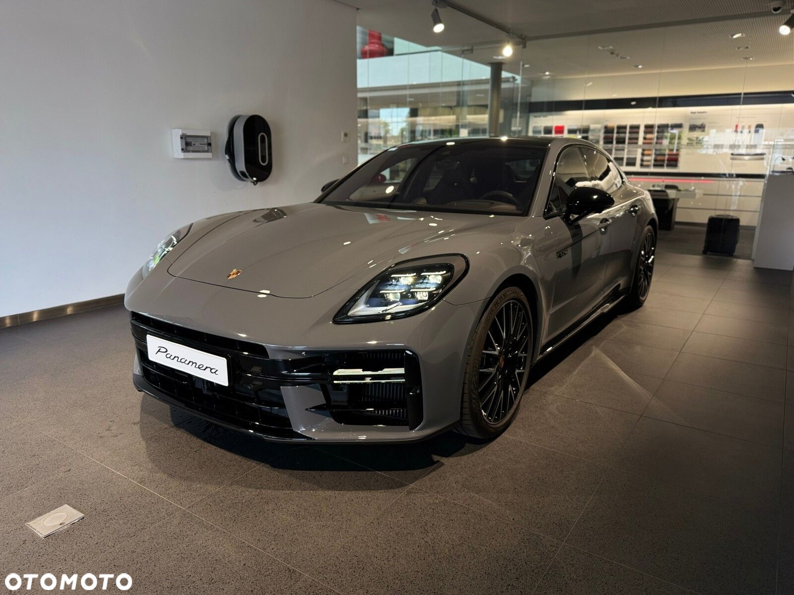 Porsche Panamera - 3