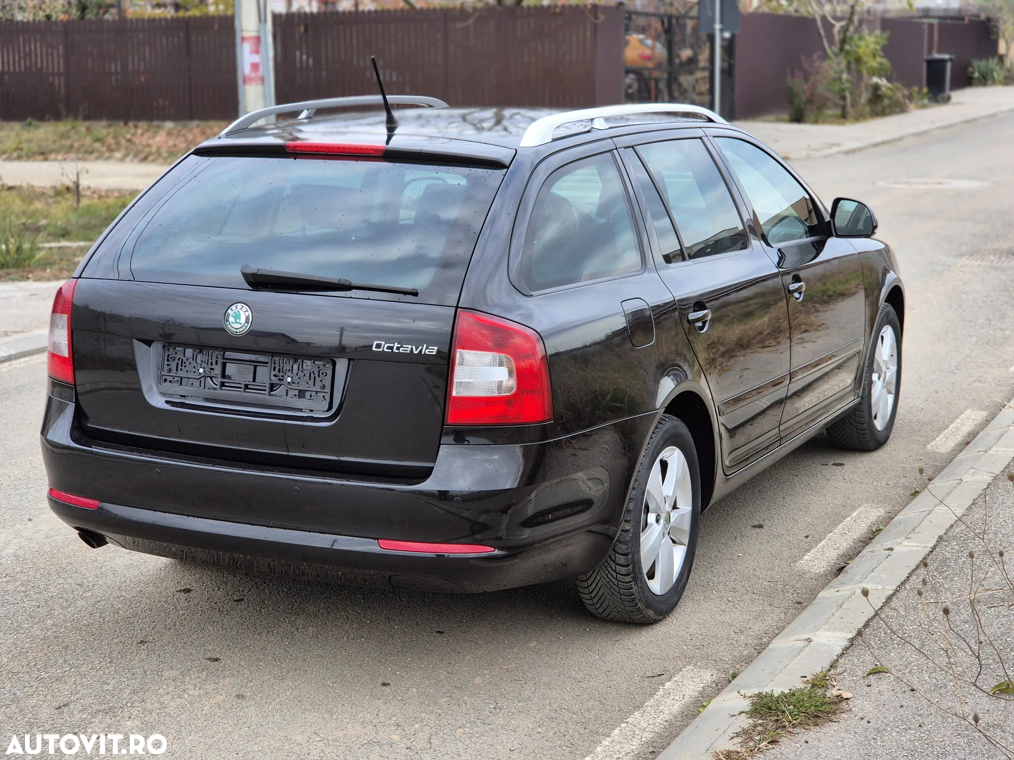 Skoda Octavia 1.6 TDI Business DSG - 3
