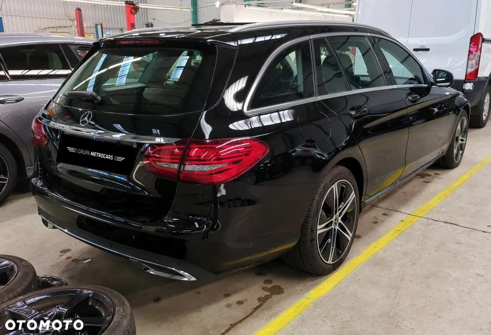 Mercedes-Benz Klasa C 300 de 9G-TRONIC - 5