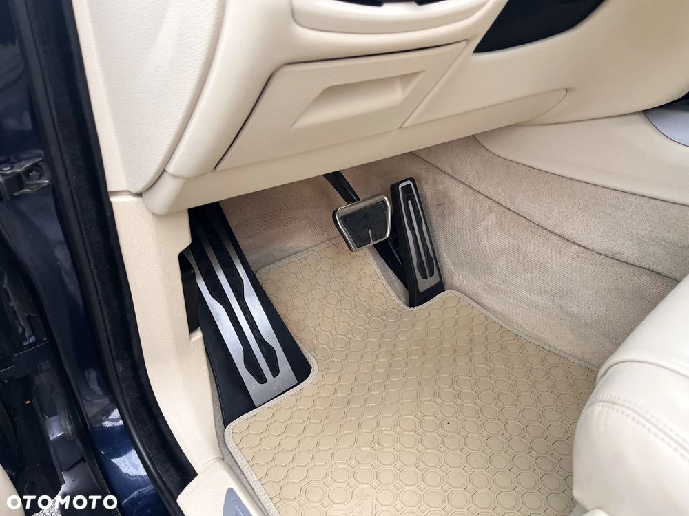 BMW X5 xDrive25d - 17