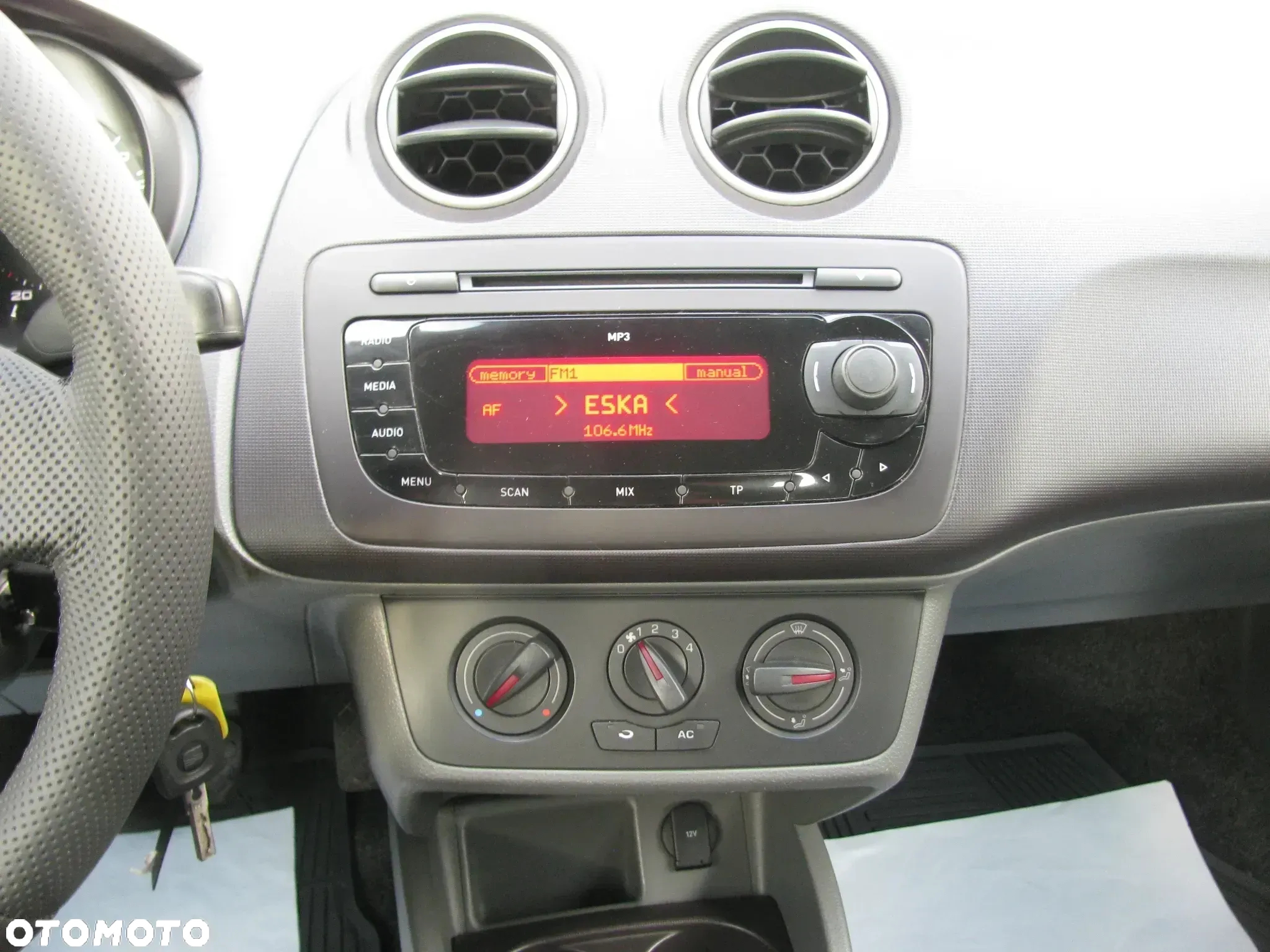 Seat Ibiza 1.4 16V Style - 21