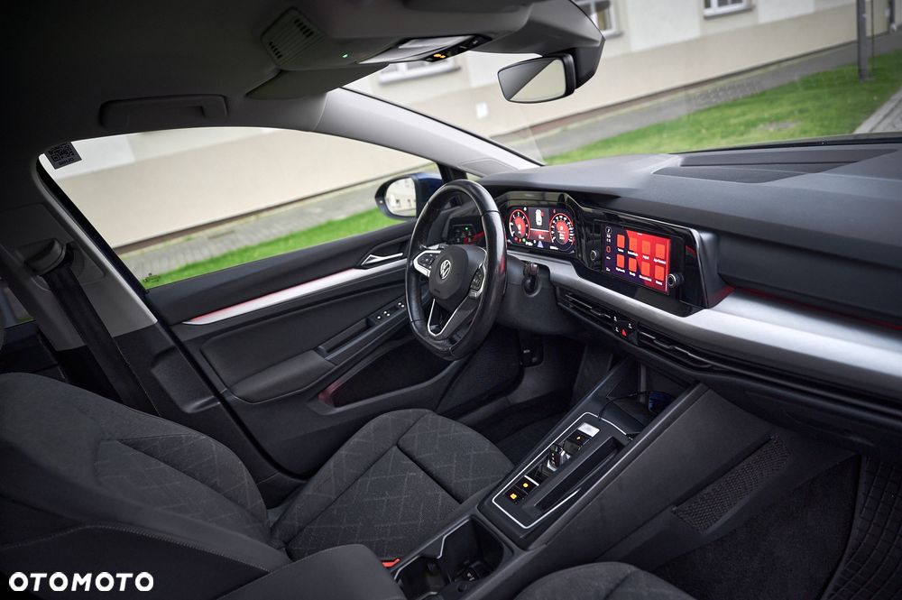 Volkswagen Golf - 27