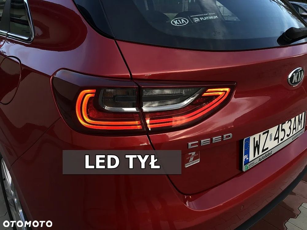 Kia Ceed 1.6 CRDi SCR L - 32