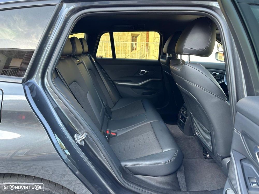 BMW 320 e Touring Auto - 39