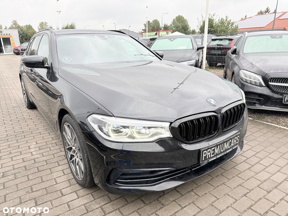 BMW Seria 5 520d Sport Line - 2