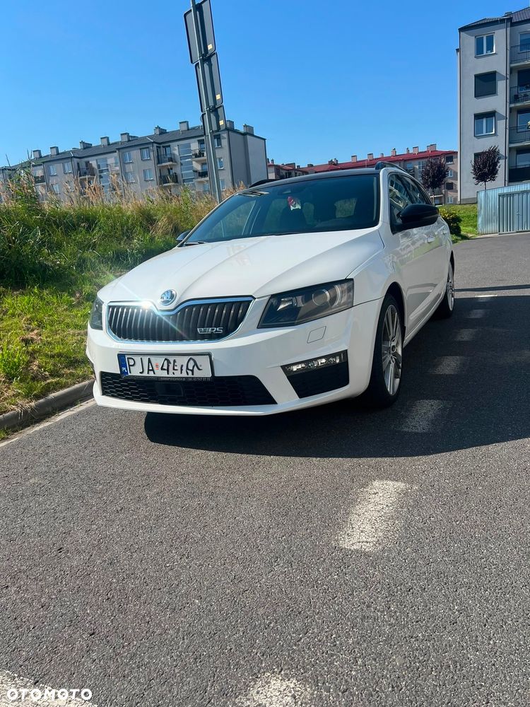 Skoda Octavia 2.0 TDI DSG RS - 2