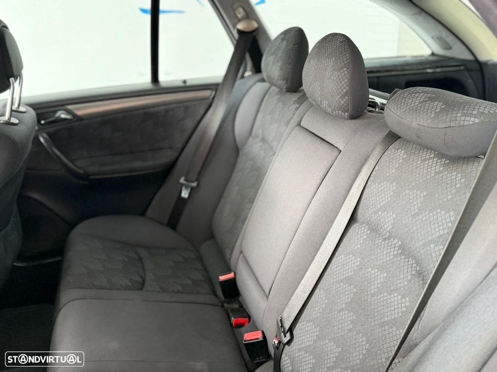 Mercedes-Benz C 220 CDi Avantgarde - 5