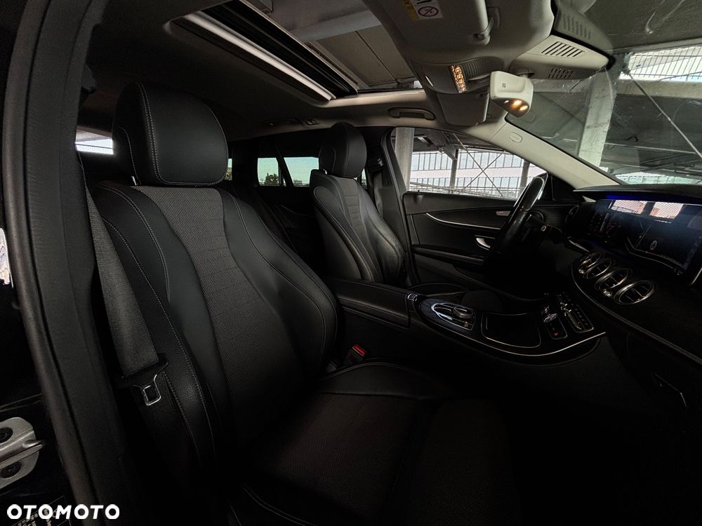 Mercedes-Benz Klasa E 220 d 4-Matic Avantgarde - 20