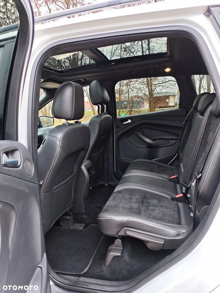 Ford Kuga - 33