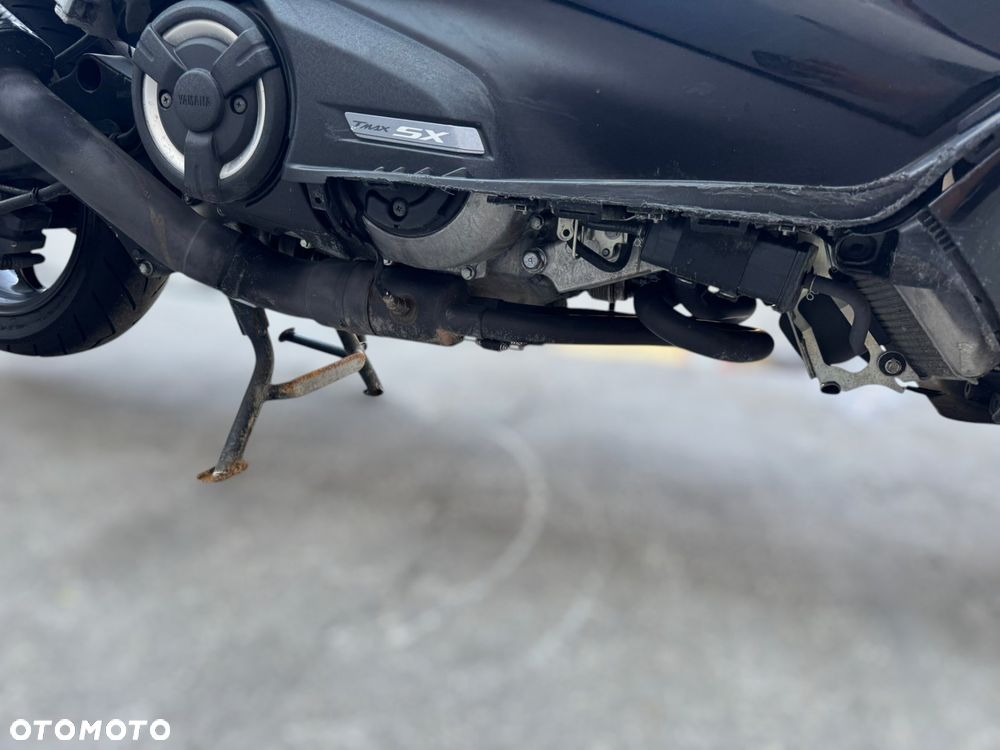 Yamaha Tmax - 19