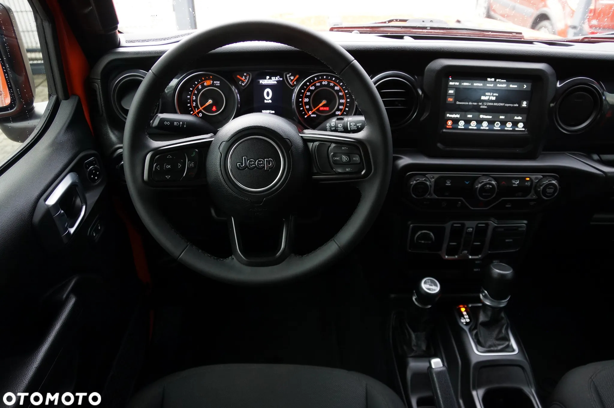 Jeep Wrangler - 11
