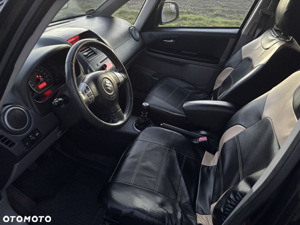Suzuki SX4 - 5