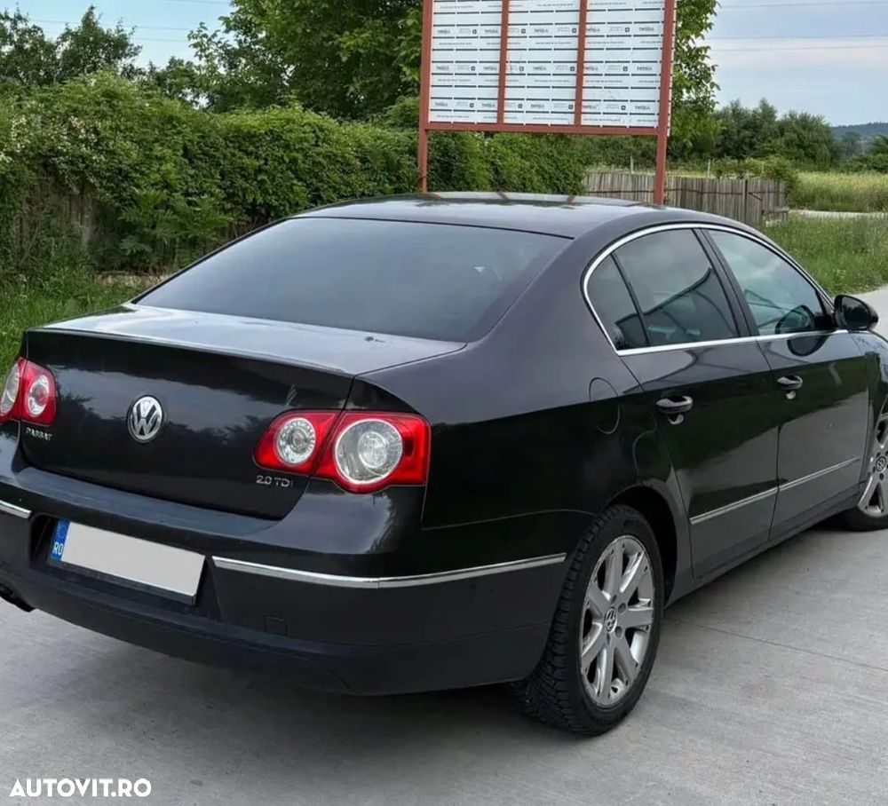 Volkswagen Passat - 4
