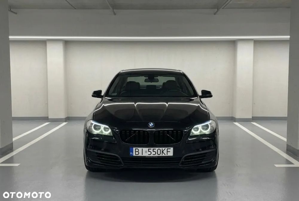 BMW Seria 5 528i xDrive - 1