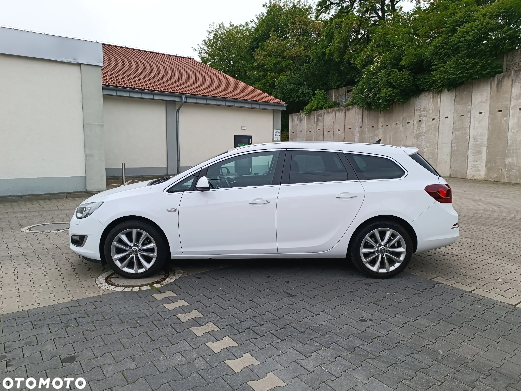 Opel Astra 2.0 CDTI DPF Active - 13