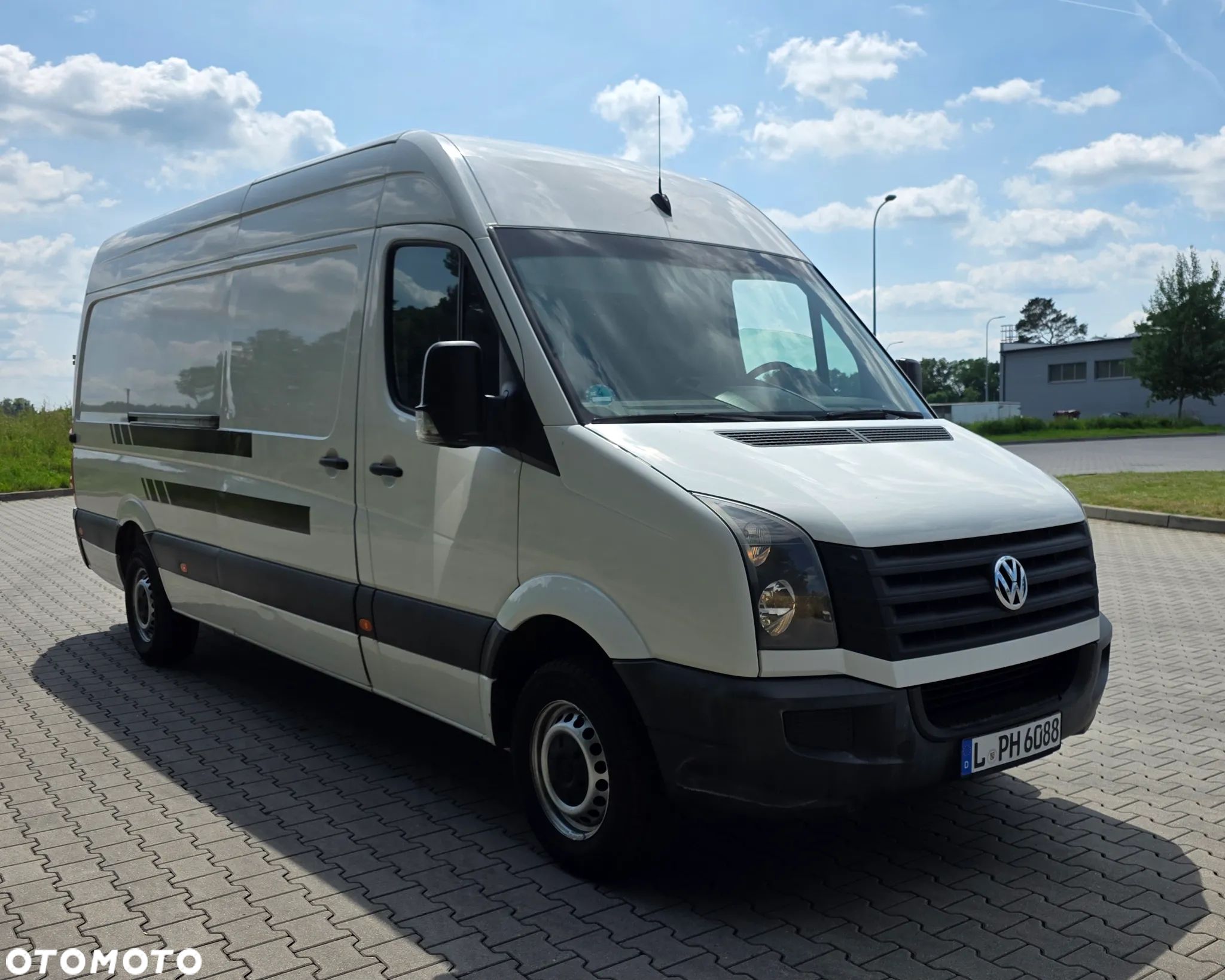 Volkswagen Crafter - 1