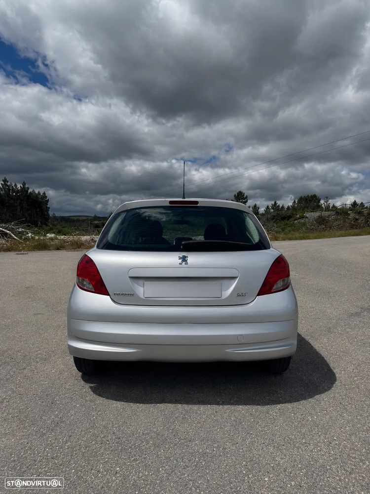 Peugeot 207 1.4 HDi Premium - 4