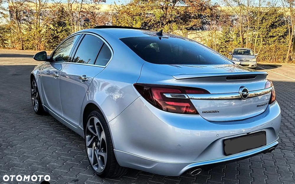 Opel Insignia 2.0 Bi Turbo CDTI 4x4 - 2