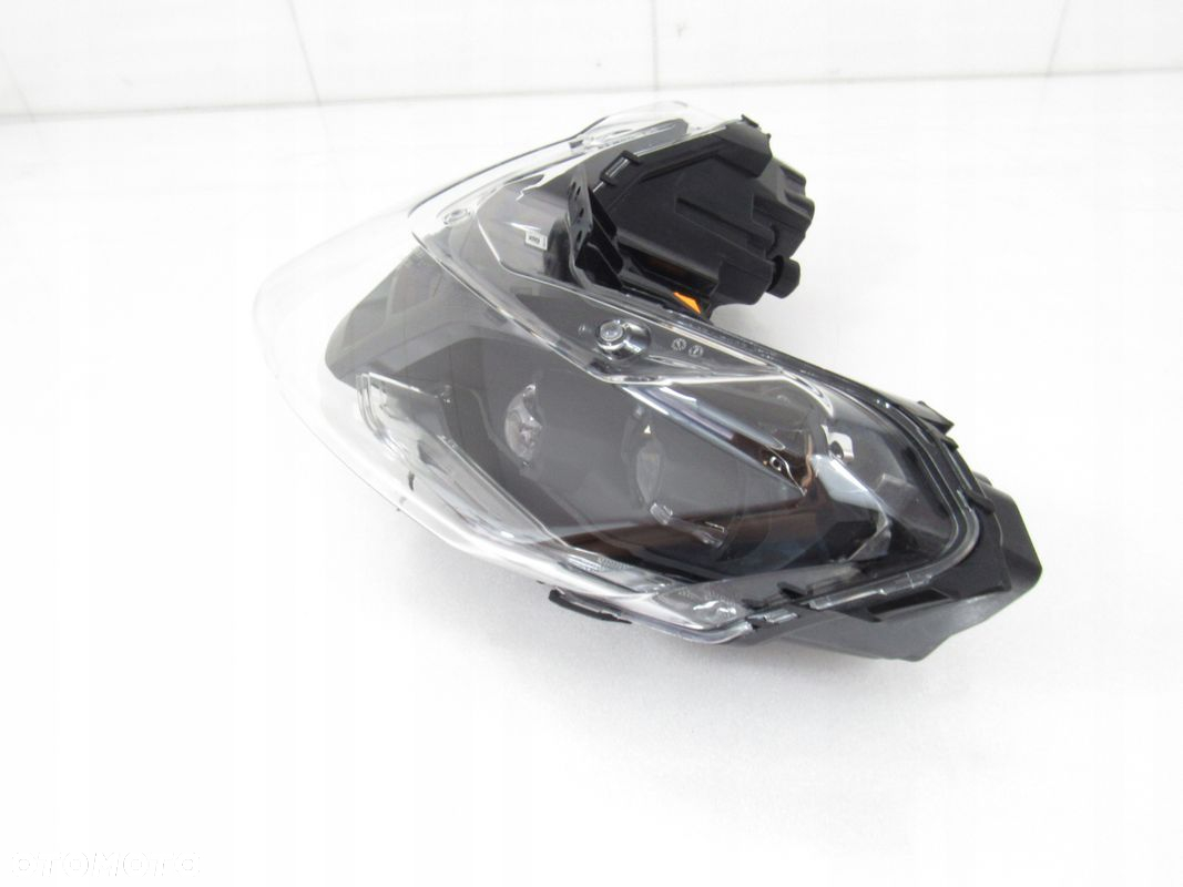 Lampa przód / reflektor BMW CE 04 - 7