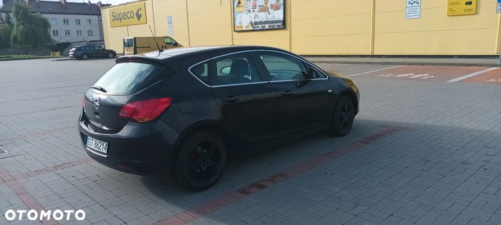 Opel Astra - 3