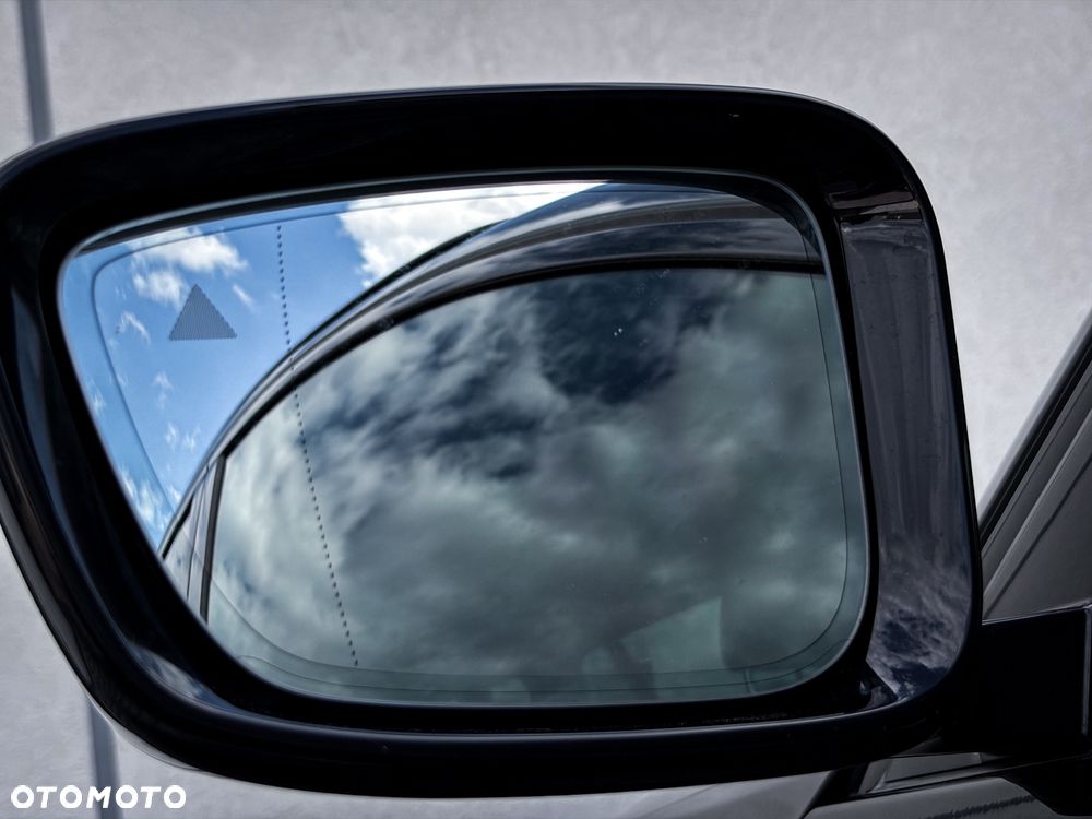 BMW Seria 3 320d Edition M Sport Shadow - 33