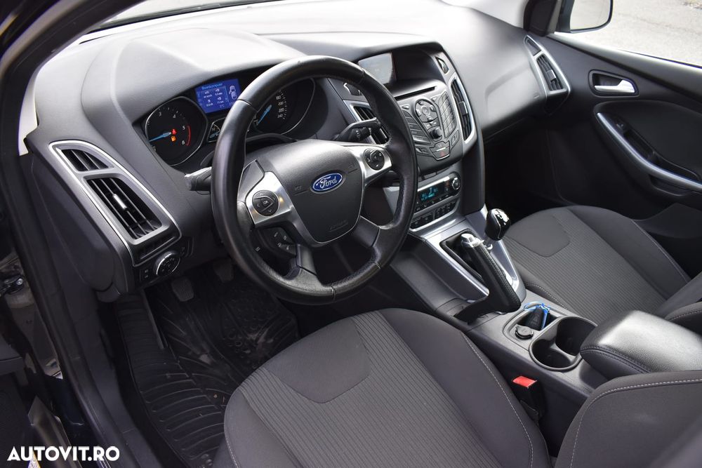 Ford Focus 1.6 TDCI DPF Start-Stopp-System Titanium - 17