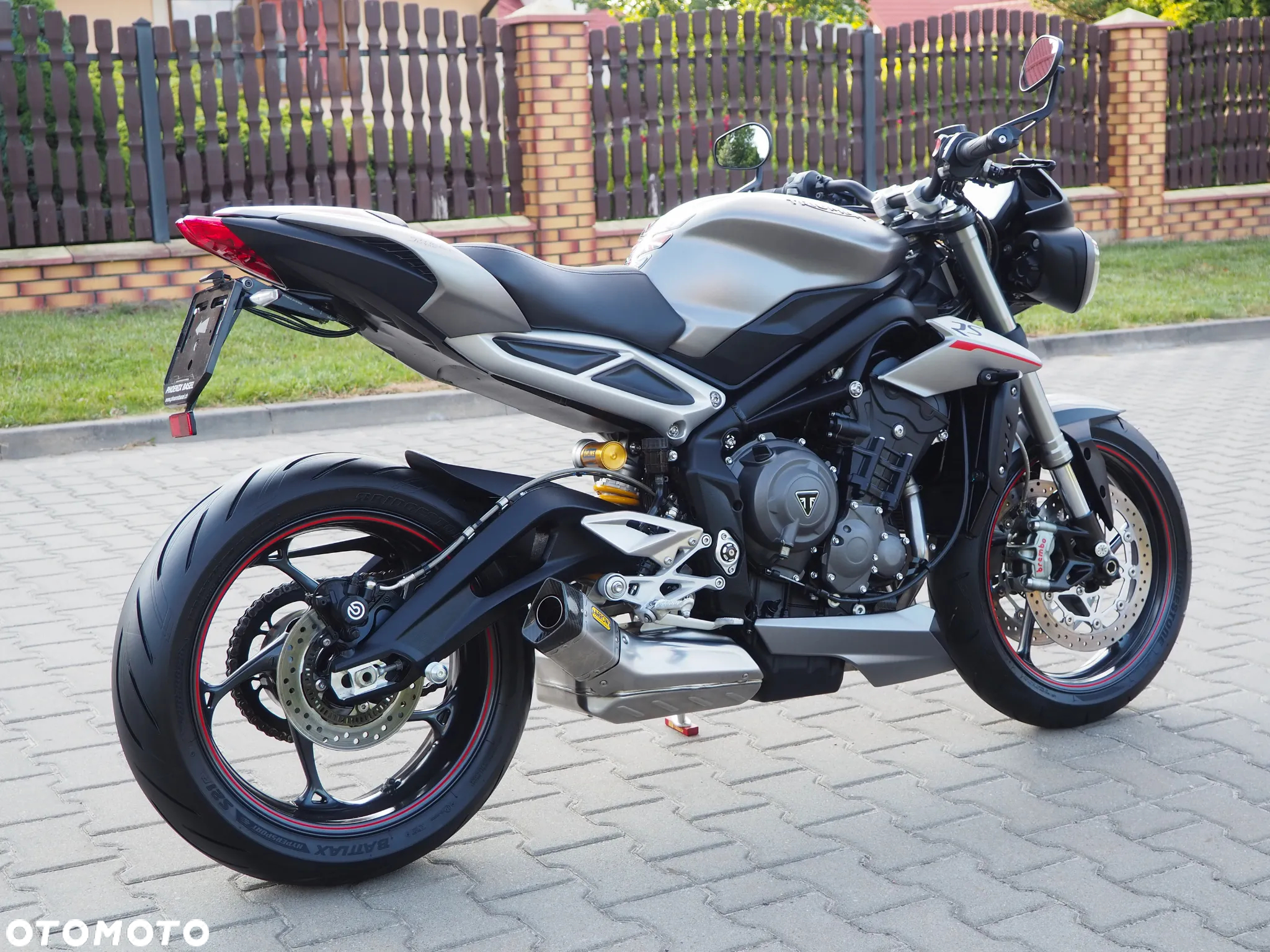 Triumph Street Triple - 10