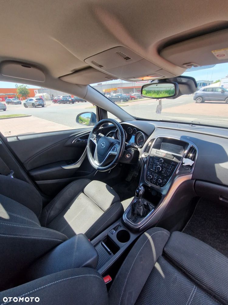 Opel Astra 1.4 T Cosmo - 2