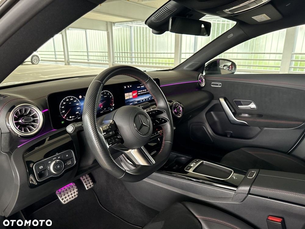 Mercedes-Benz CLA - 14