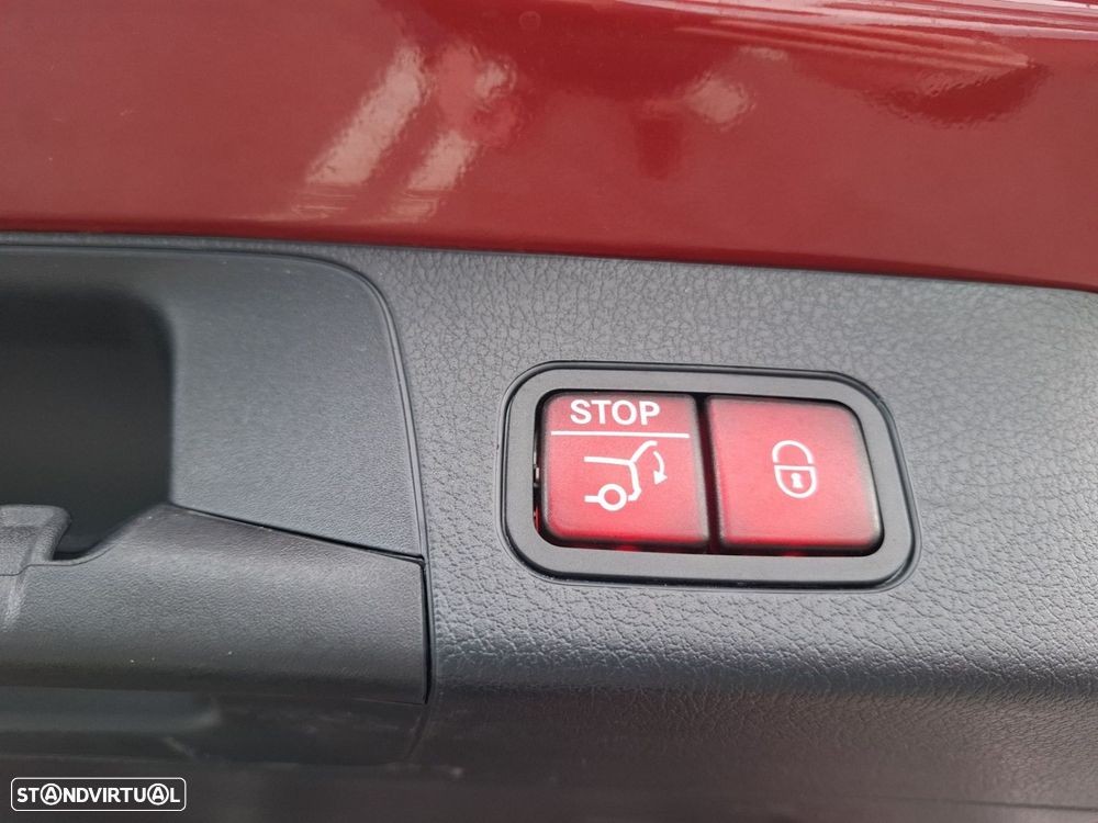 Mercedes-Benz GLB 200 AMG Line - 26