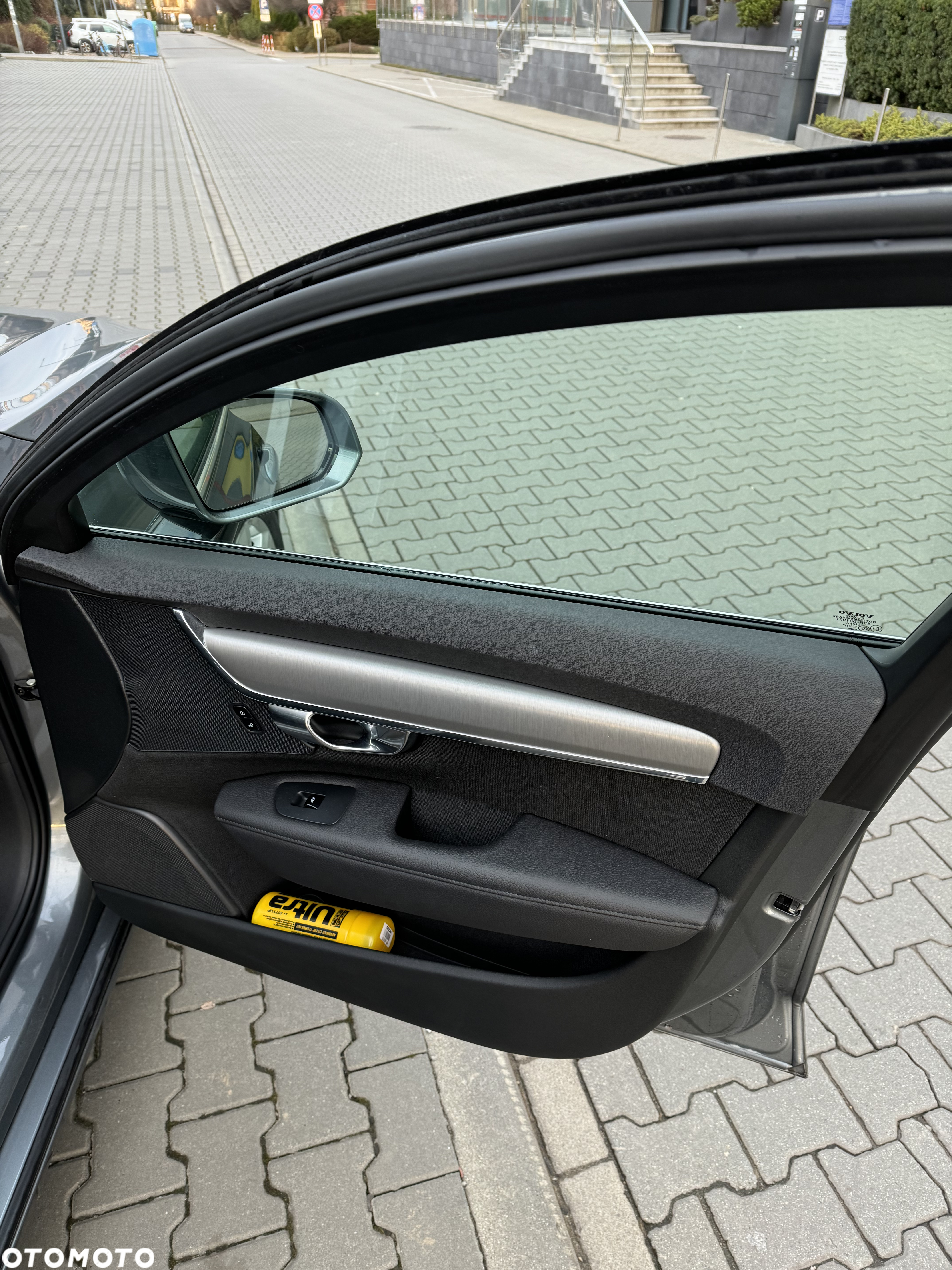 Volvo S90 D4 Momentum - 16