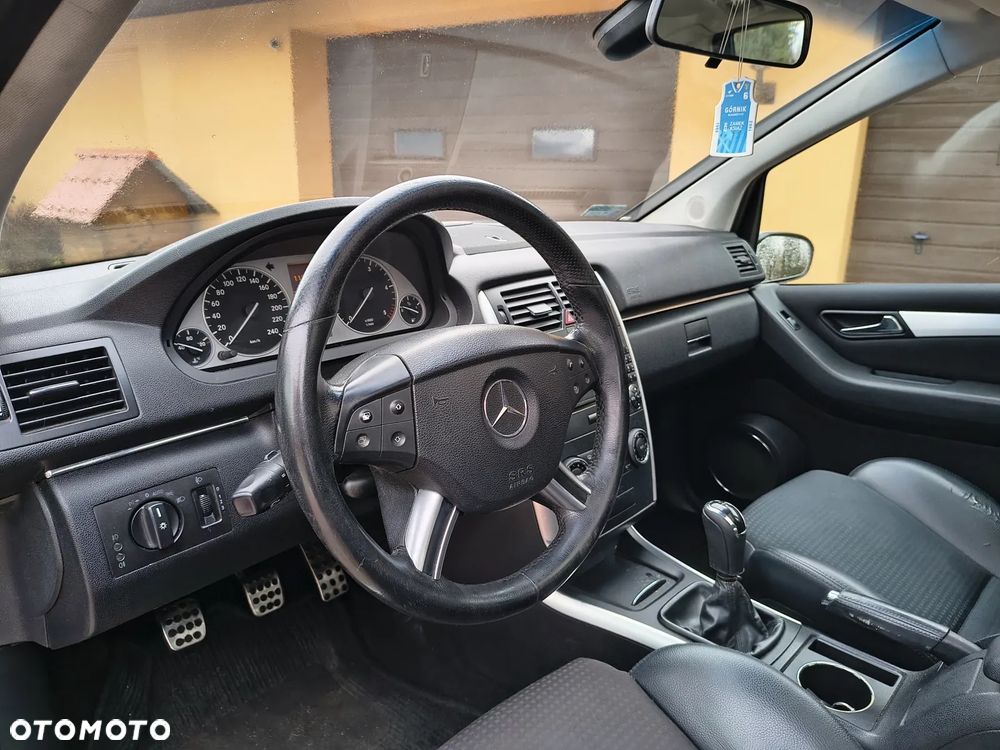 Mercedes-Benz Klasa A 180 CDI Special Edition - 11