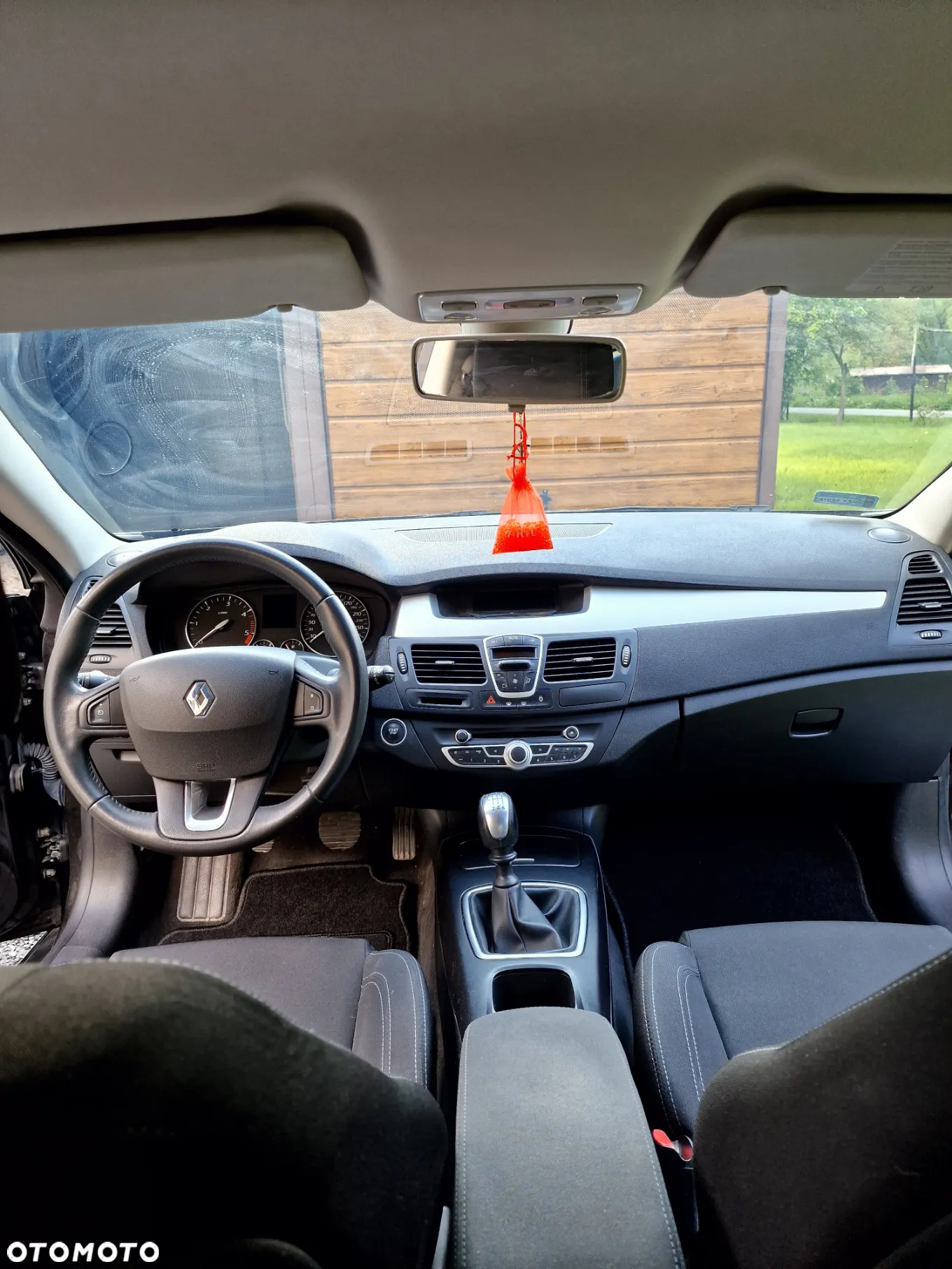 Renault Laguna Coupe dCi 150 FAP - 11