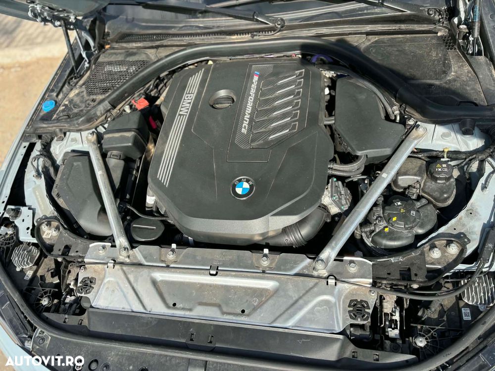 BMW M4 M440i xDrive - 8