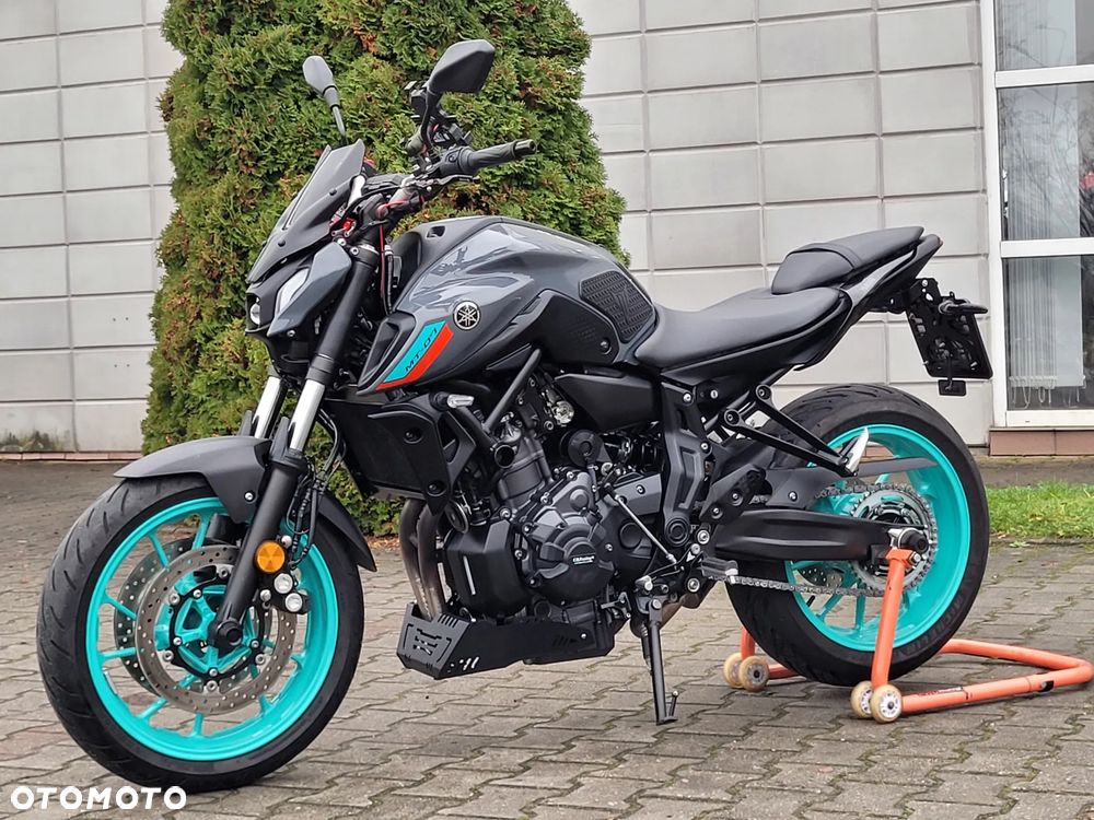 Yamaha MT - 5