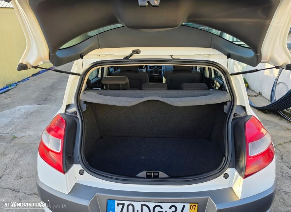 Renault Mégane - 10