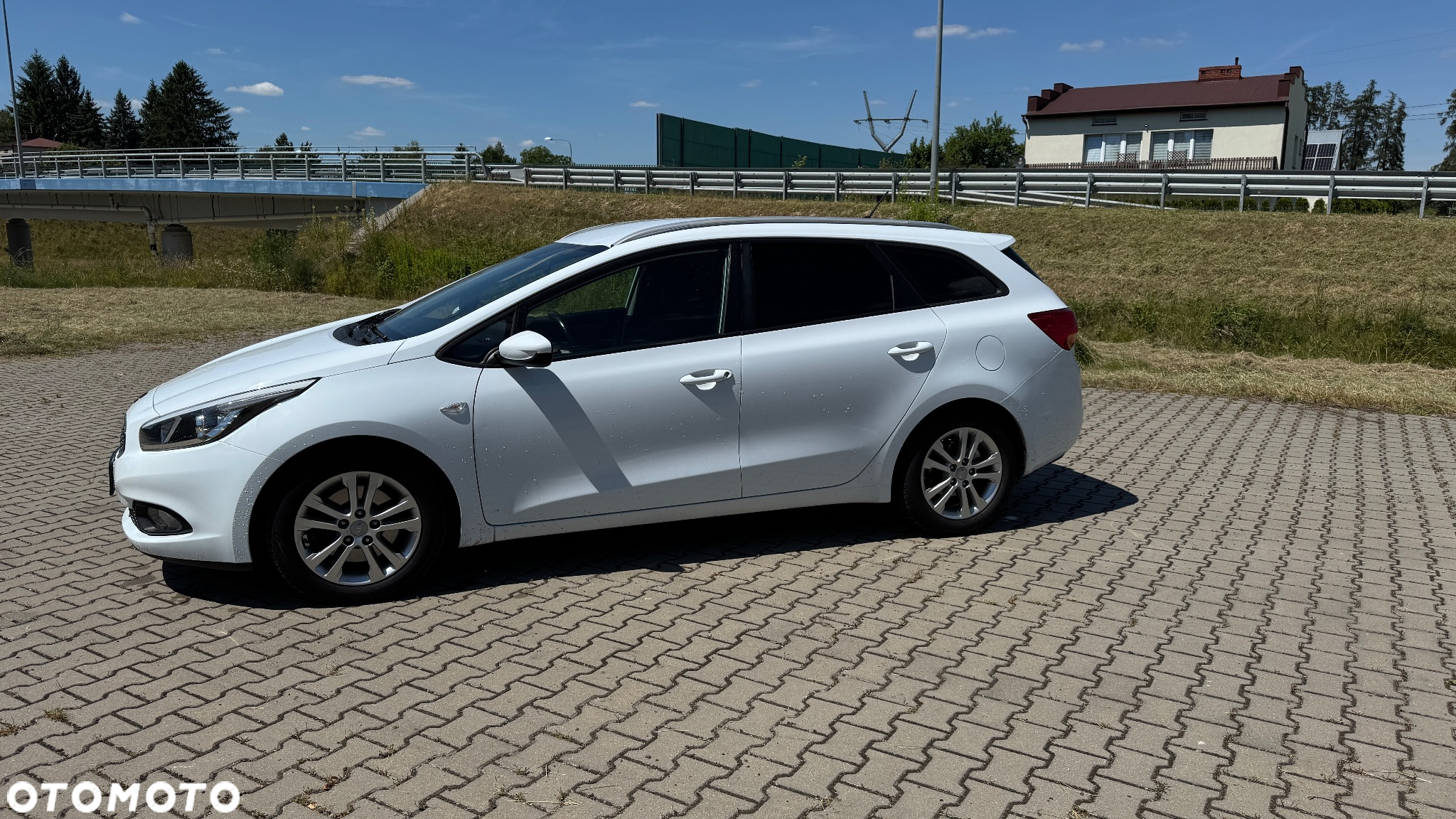 Kia Ceed - 4