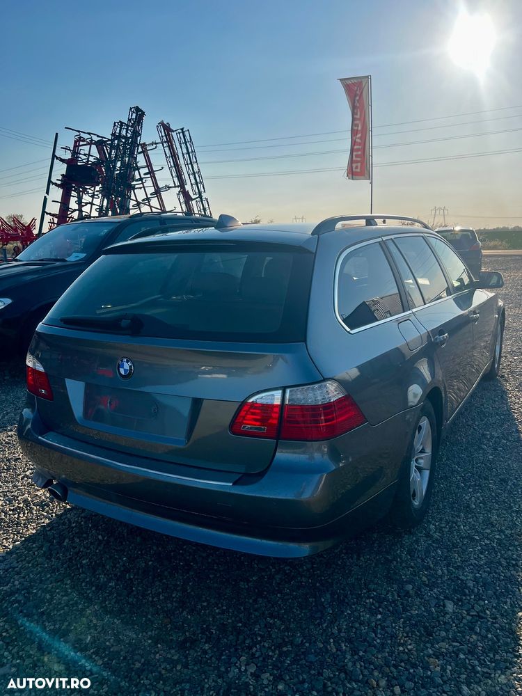 BMW Seria 5 520d - 14