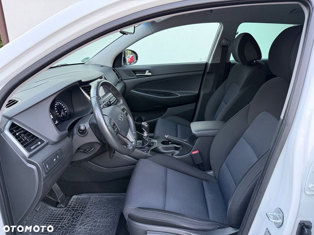 Hyundai Tucson 1.6 T-GDi Comfort 2WD - 24