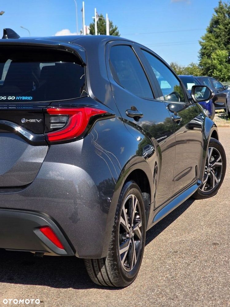 Toyota Yaris Hybrid 1.5 Style - 11