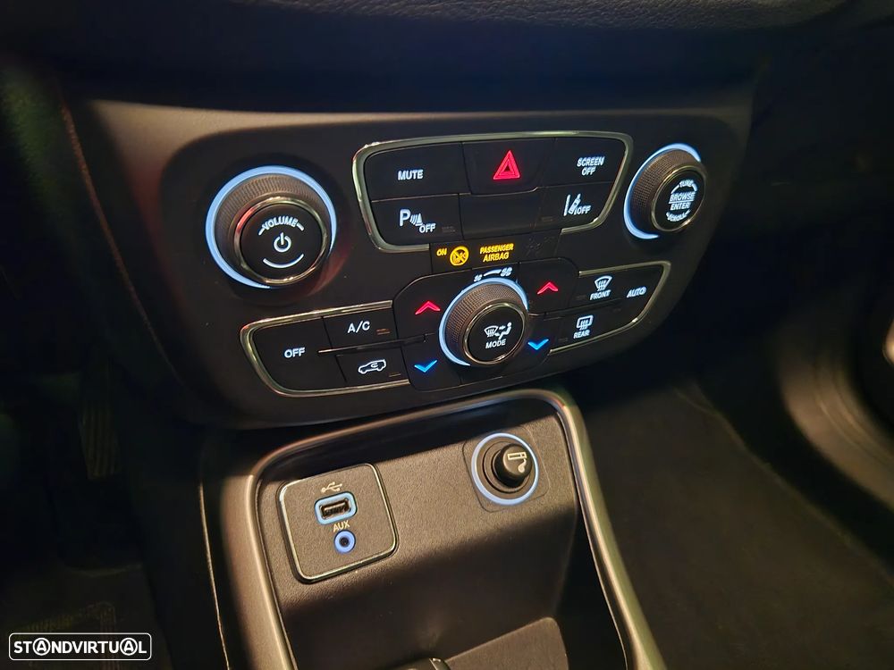 Jeep Compass 1.6 M-Jet Limited - 29